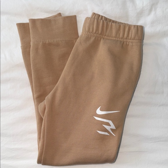 Nike Fired Up Tee and Sweatpants in Orange and Brown - Picture 3 of 3